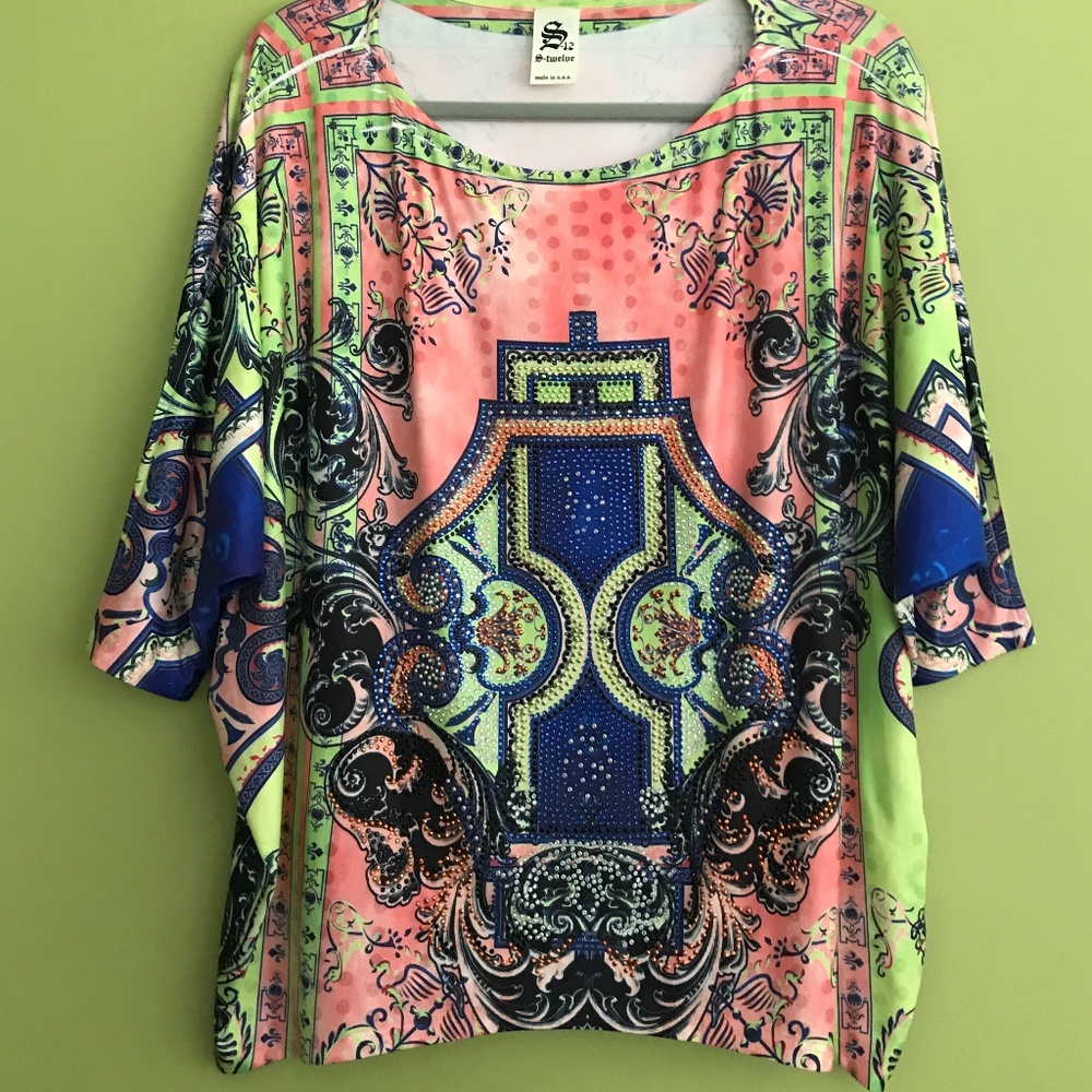 S-TWELVE BUTTERFLY SLEEVE TUNIC TOP